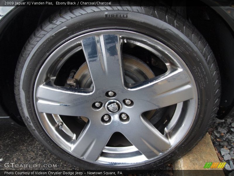  2009 XJ Vanden Plas Wheel