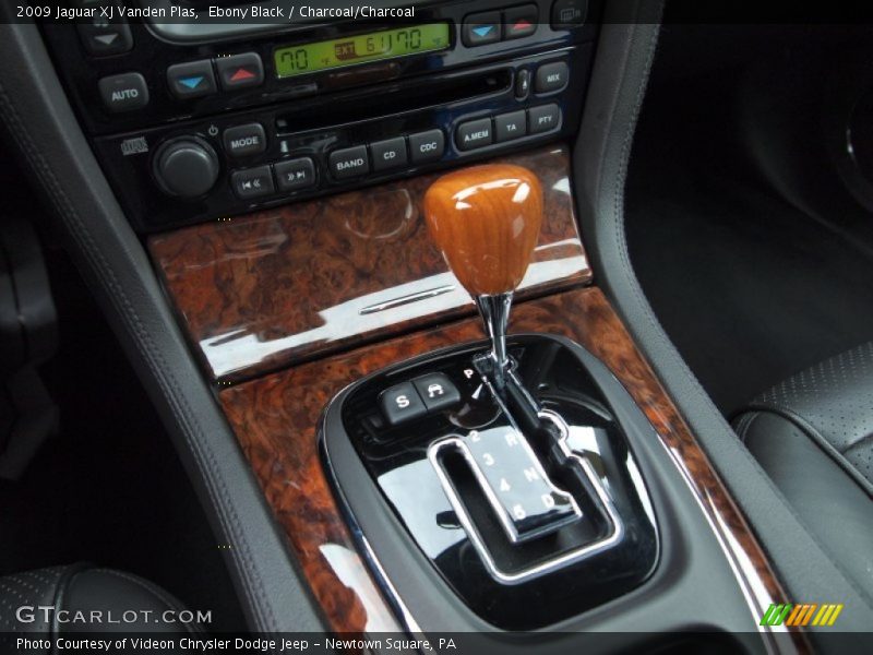  2009 XJ Vanden Plas 6 Speed ZF Automatic Shifter