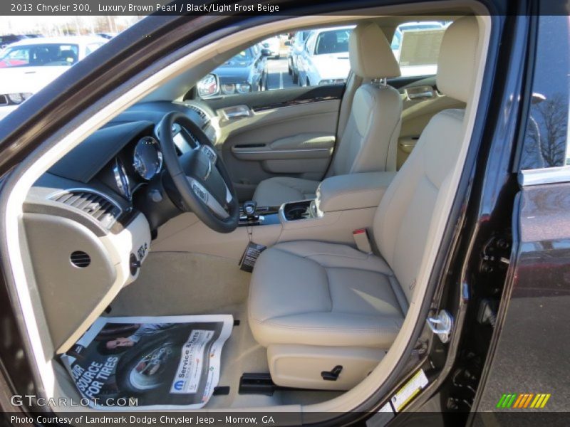 Luxury Brown Pearl / Black/Light Frost Beige 2013 Chrysler 300