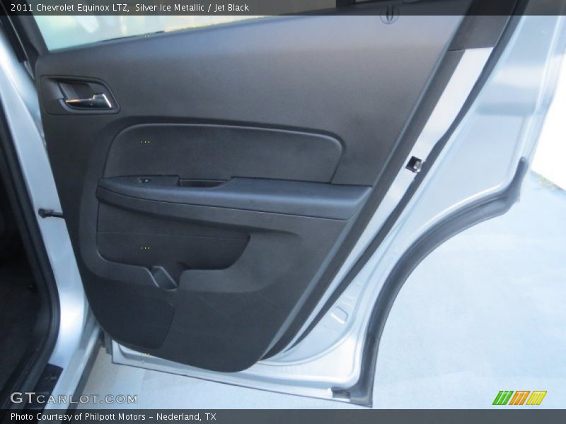 Silver Ice Metallic / Jet Black 2011 Chevrolet Equinox LTZ