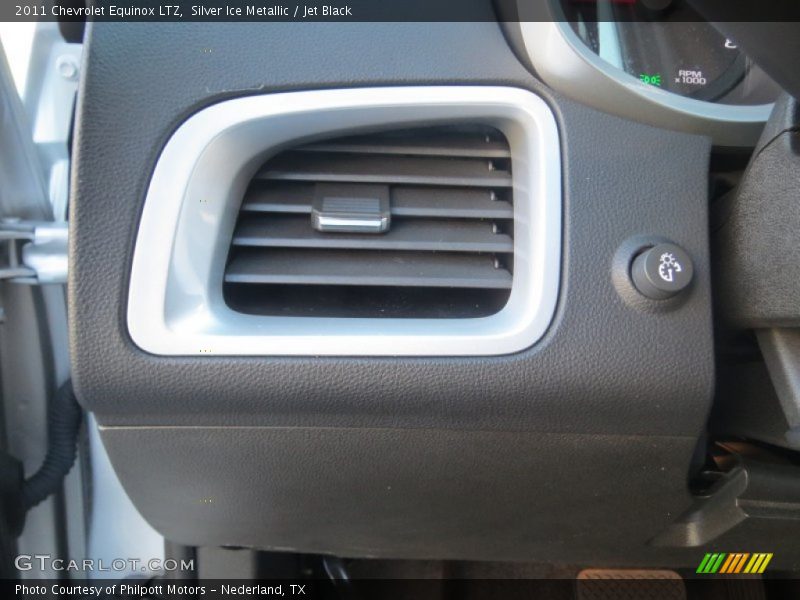 Silver Ice Metallic / Jet Black 2011 Chevrolet Equinox LTZ