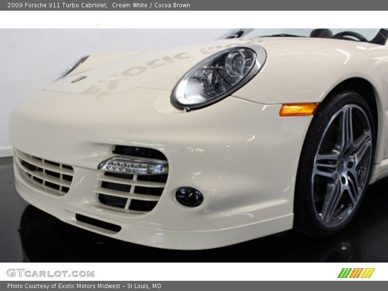 Cream White / Cocoa Brown 2009 Porsche 911 Turbo Cabriolet