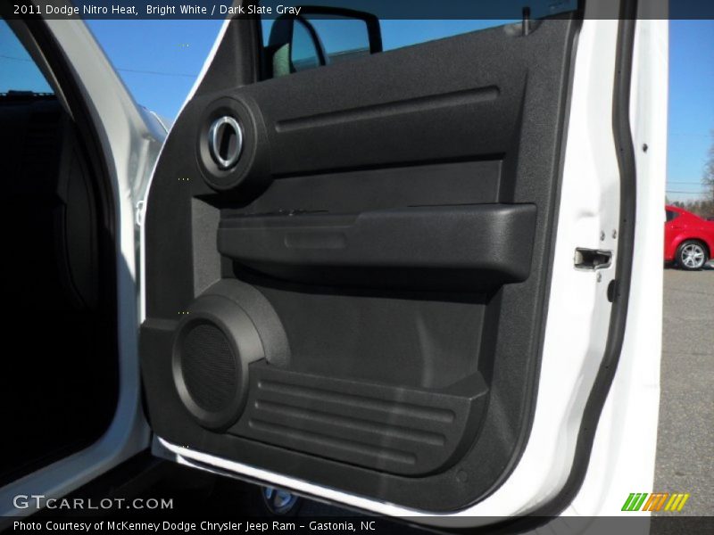 Bright White / Dark Slate Gray 2011 Dodge Nitro Heat