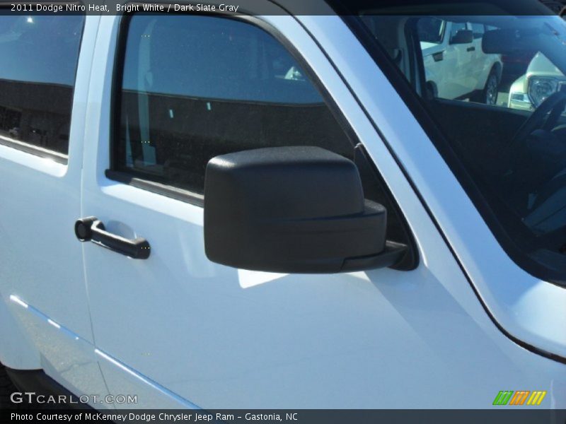 Bright White / Dark Slate Gray 2011 Dodge Nitro Heat