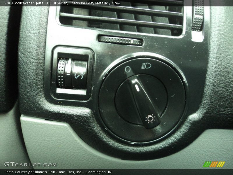 Platinum Grey Metallic / Grey 2004 Volkswagen Jetta GL TDI Sedan