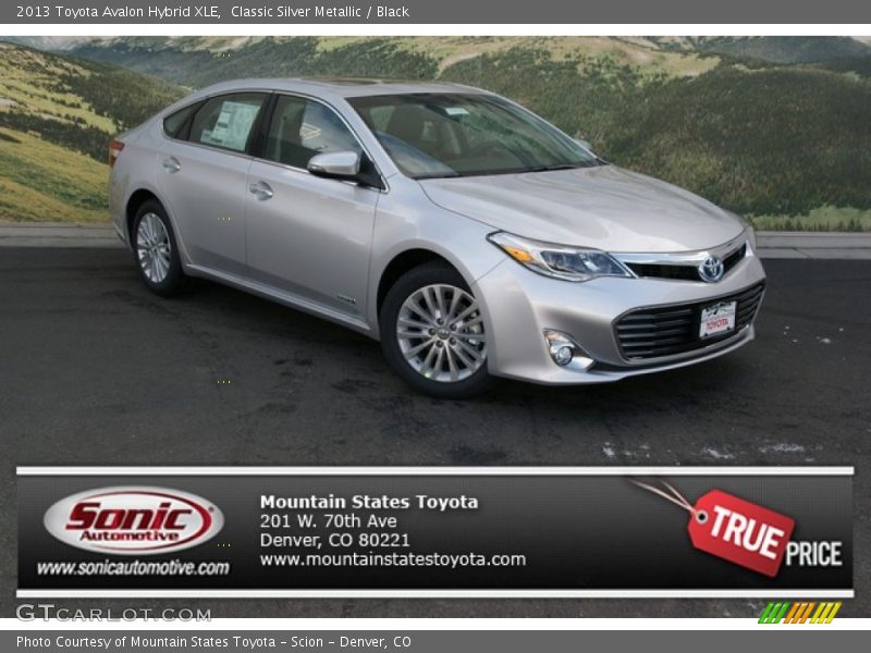 Classic Silver Metallic / Black 2013 Toyota Avalon Hybrid XLE
