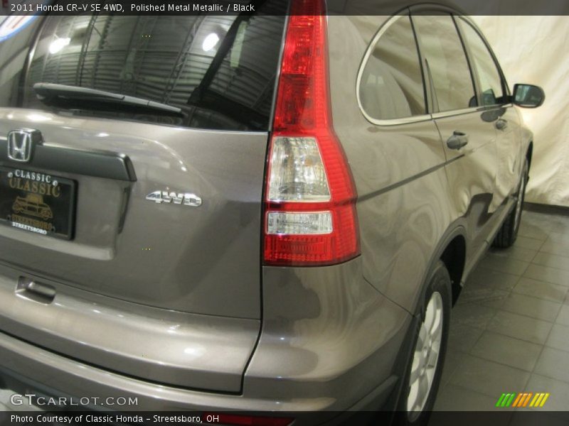 Polished Metal Metallic / Black 2011 Honda CR-V SE 4WD