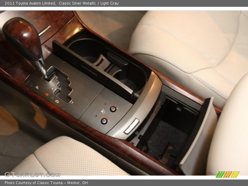Classic Silver Metallic / Light Gray 2011 Toyota Avalon Limited