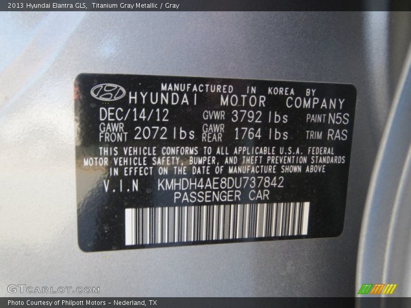 Titanium Gray Metallic / Gray 2013 Hyundai Elantra GLS