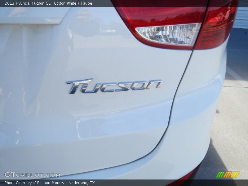 Cotton White / Taupe 2013 Hyundai Tucson GL