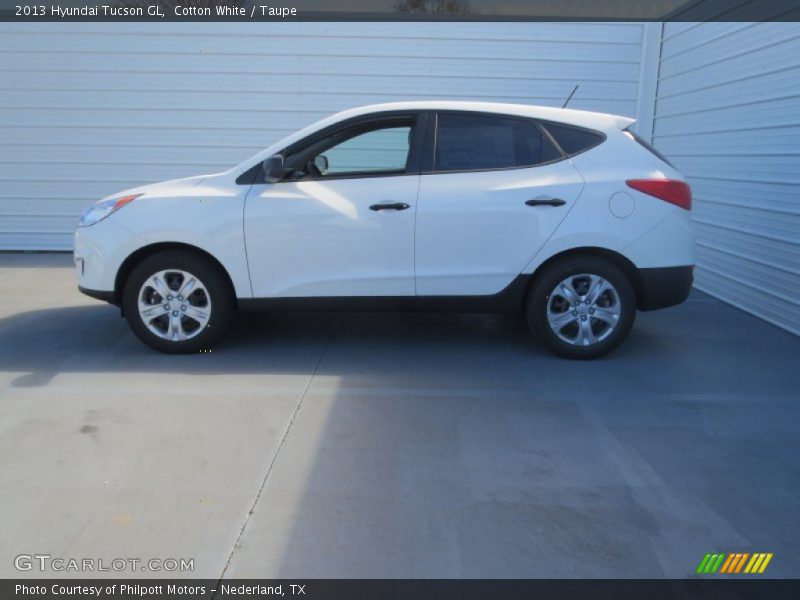 Cotton White / Taupe 2013 Hyundai Tucson GL
