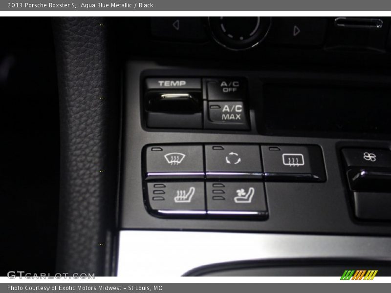 Controls of 2013 Boxster S