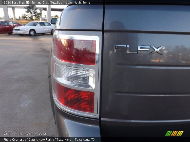 Sterling Grey Metallic / Medium Light Stone 2010 Ford Flex SE
