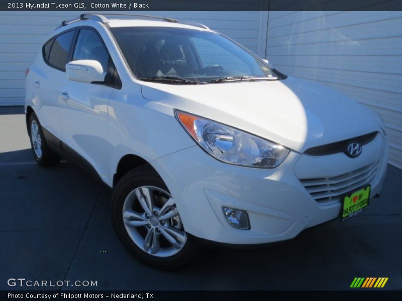 Cotton White / Black 2013 Hyundai Tucson GLS