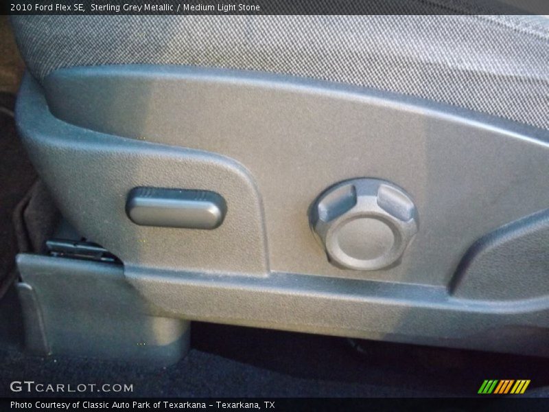Sterling Grey Metallic / Medium Light Stone 2010 Ford Flex SE