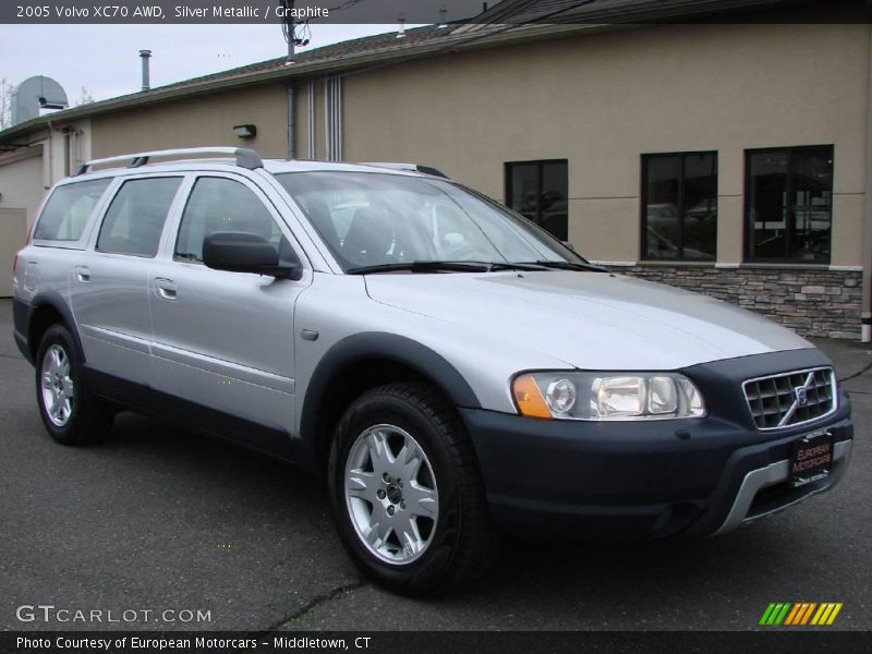 Silver Metallic / Graphite 2005 Volvo XC70 AWD