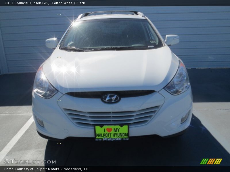 Cotton White / Black 2013 Hyundai Tucson GLS