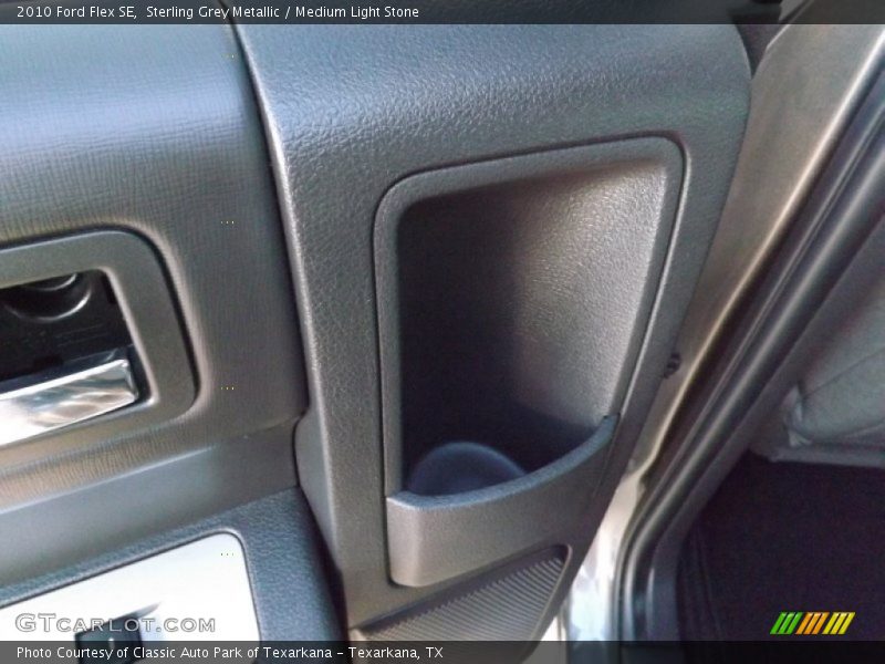 Sterling Grey Metallic / Medium Light Stone 2010 Ford Flex SE