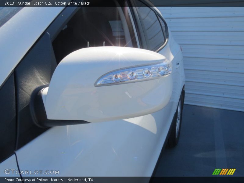Cotton White / Black 2013 Hyundai Tucson GLS