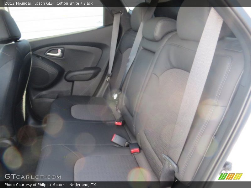 Cotton White / Black 2013 Hyundai Tucson GLS