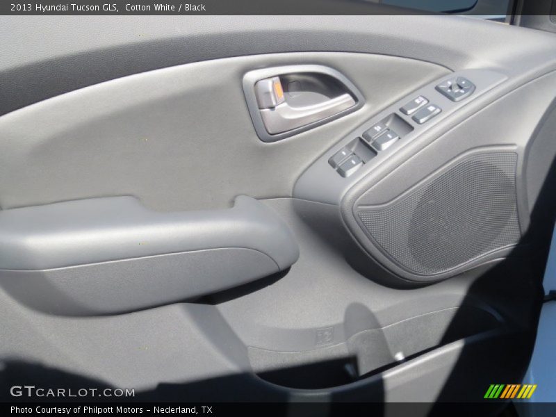 Cotton White / Black 2013 Hyundai Tucson GLS