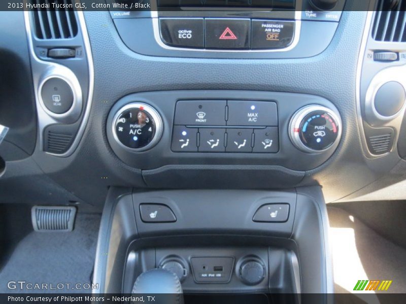 Cotton White / Black 2013 Hyundai Tucson GLS