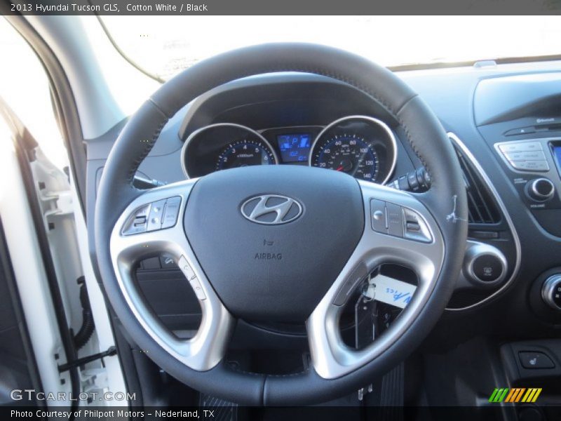 Cotton White / Black 2013 Hyundai Tucson GLS