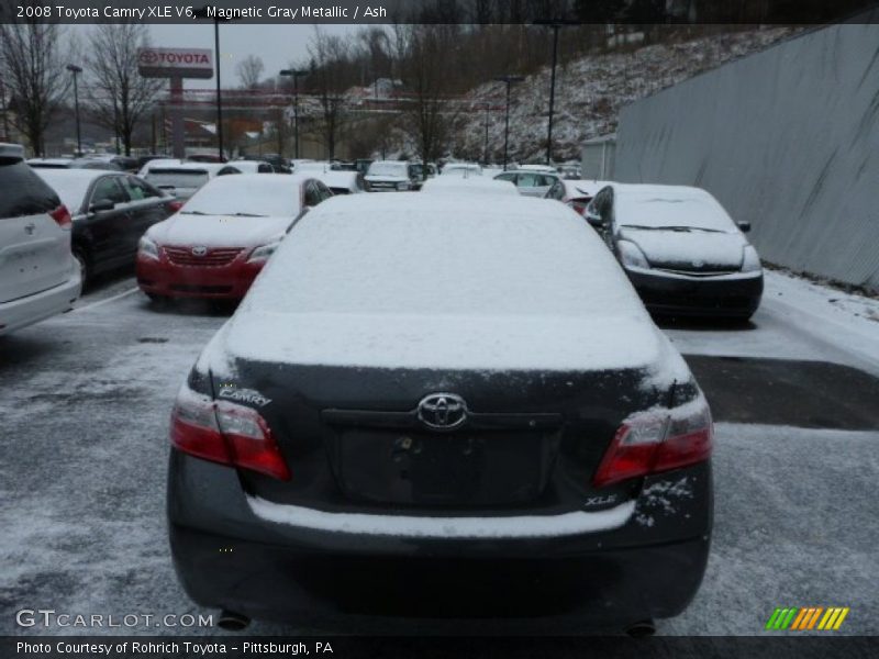 Magnetic Gray Metallic / Ash 2008 Toyota Camry XLE V6