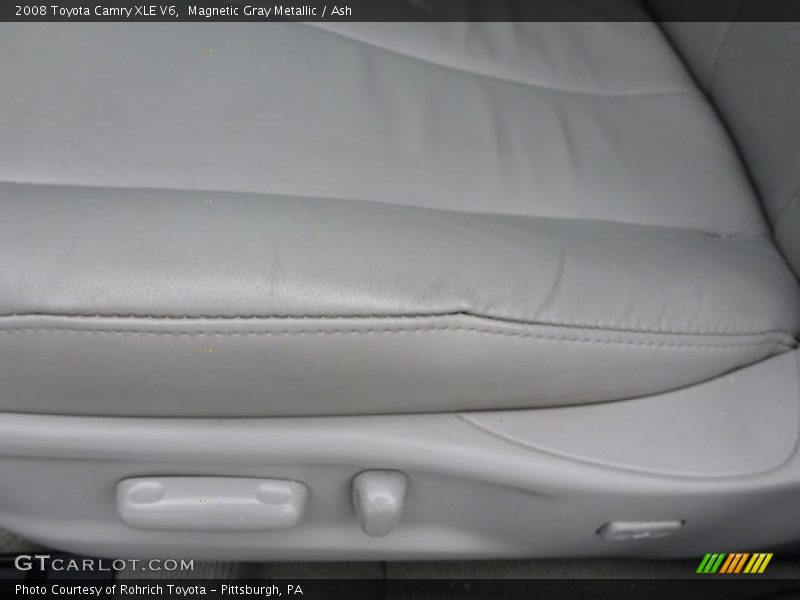 Magnetic Gray Metallic / Ash 2008 Toyota Camry XLE V6