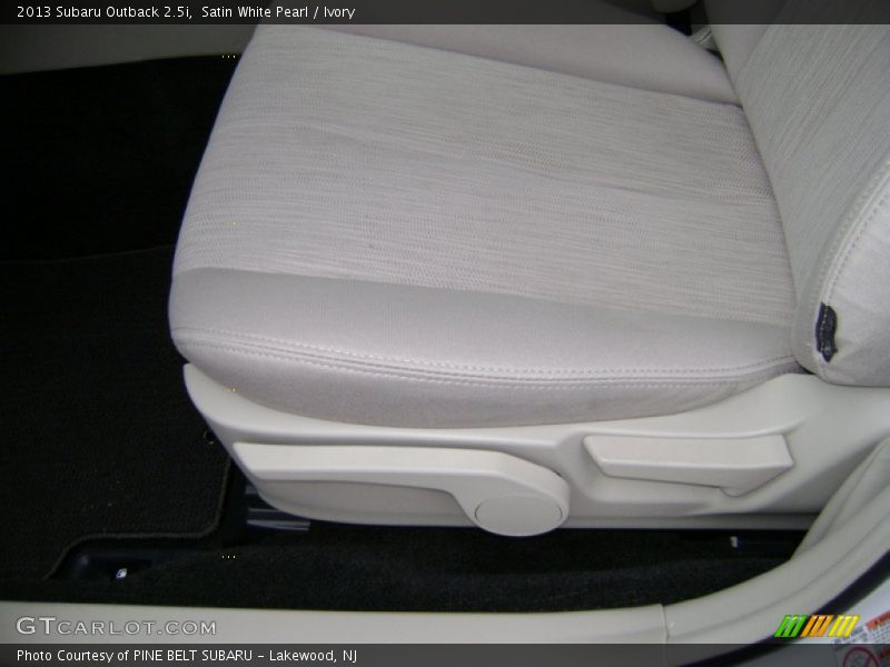 Satin White Pearl / Ivory 2013 Subaru Outback 2.5i