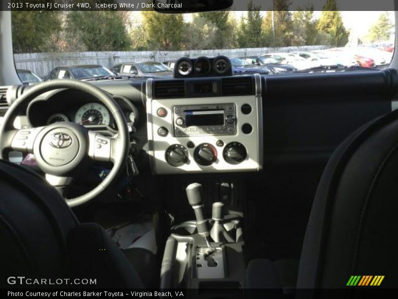 Iceberg White / Dark Charcoal 2013 Toyota FJ Cruiser 4WD