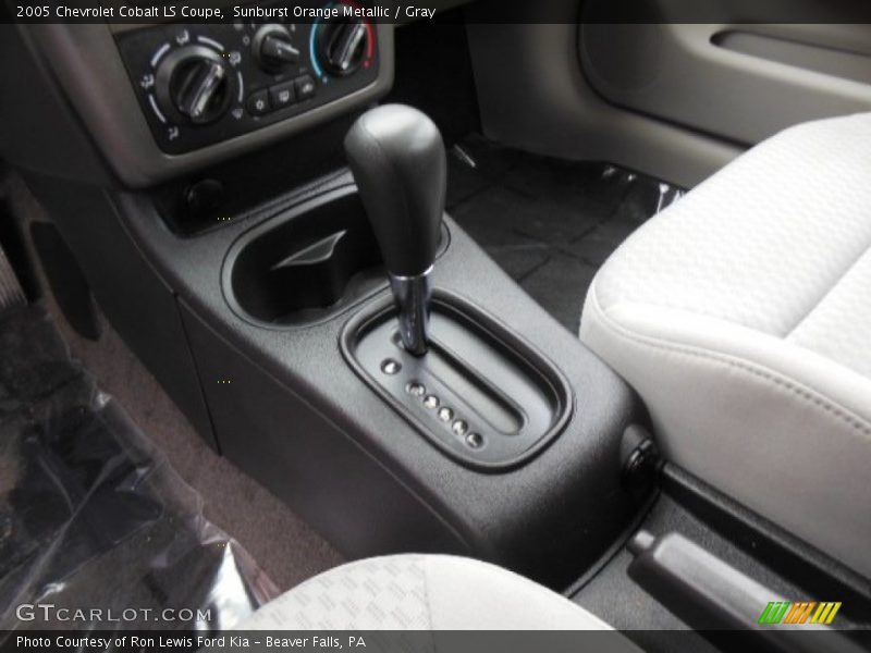 Sunburst Orange Metallic / Gray 2005 Chevrolet Cobalt LS Coupe