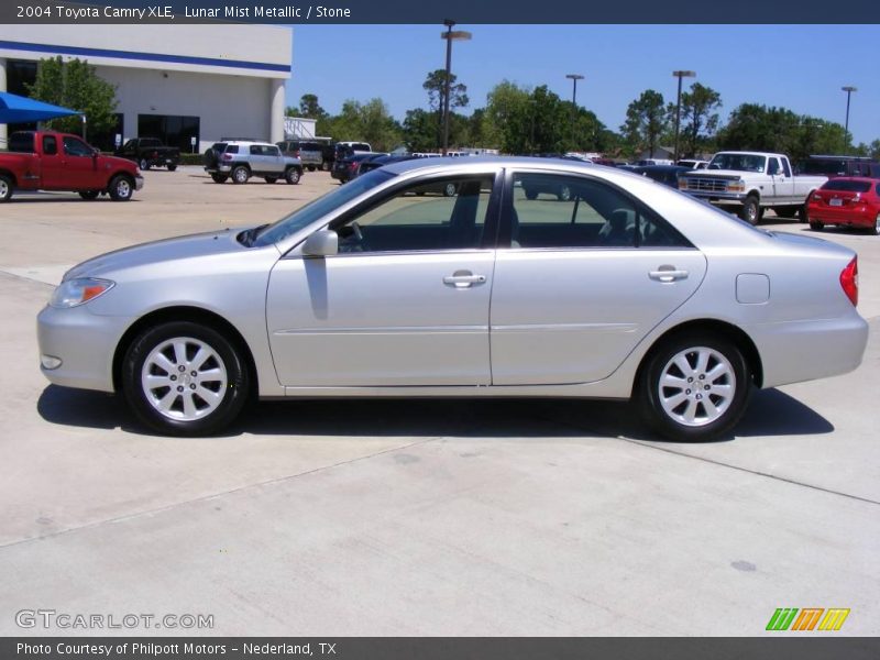 Lunar Mist Metallic / Stone 2004 Toyota Camry XLE