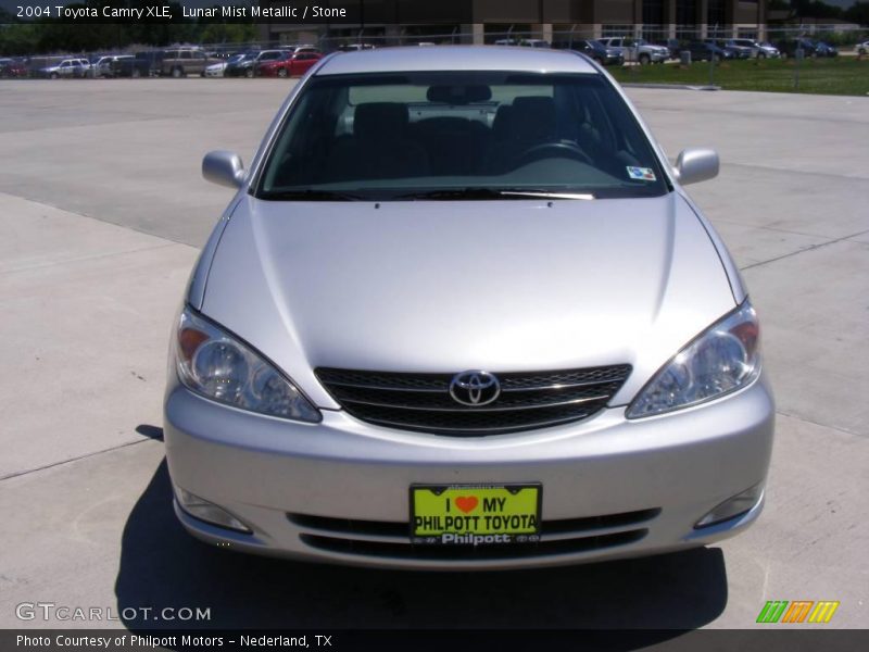 Lunar Mist Metallic / Stone 2004 Toyota Camry XLE