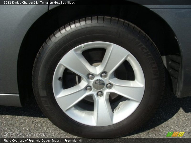 Tungsten Metallic / Black 2012 Dodge Charger SE