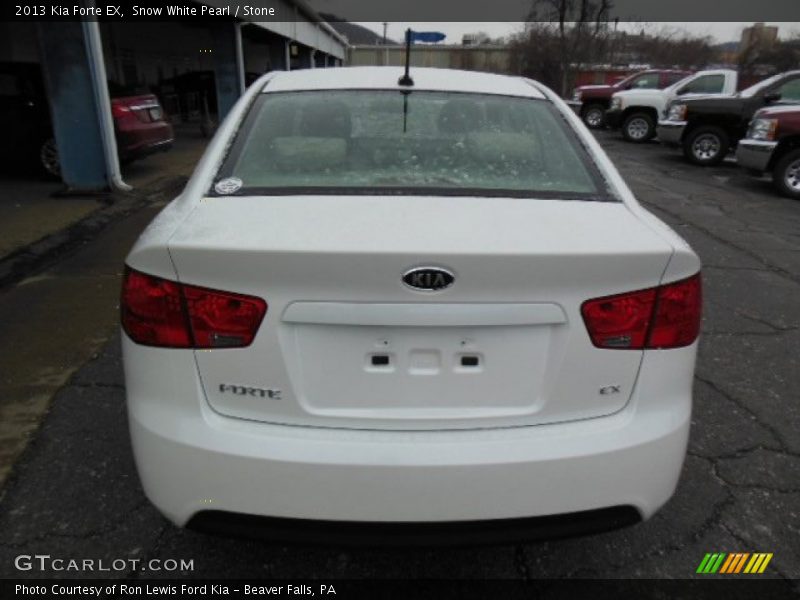 Snow White Pearl / Stone 2013 Kia Forte EX