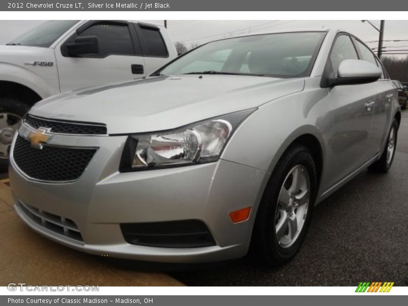 Silver Ice Metallic / Jet Black 2012 Chevrolet Cruze LT