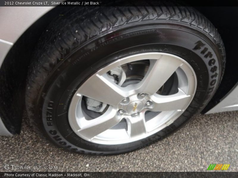 Silver Ice Metallic / Jet Black 2012 Chevrolet Cruze LT