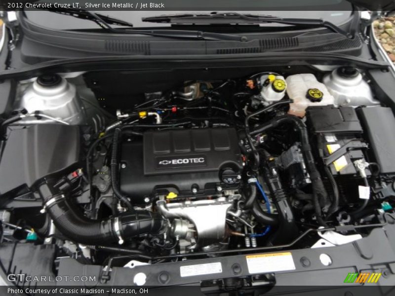 Silver Ice Metallic / Jet Black 2012 Chevrolet Cruze LT