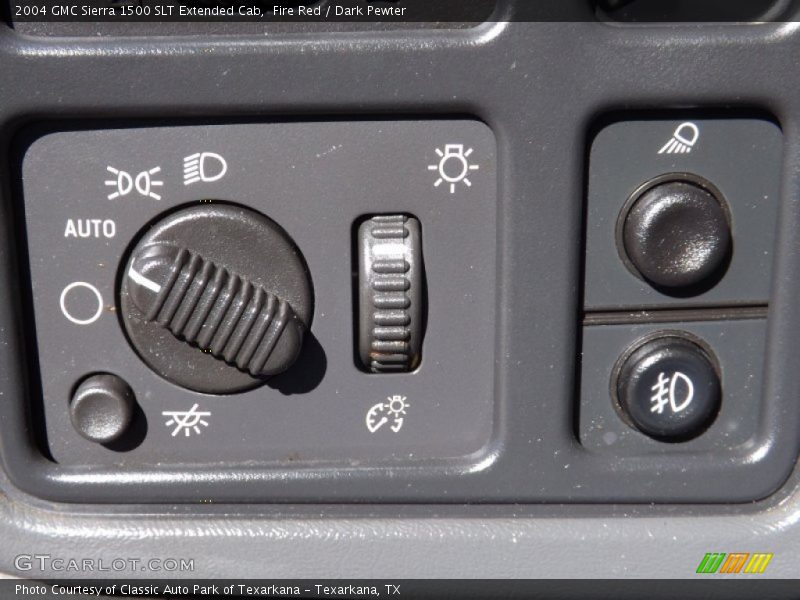 Controls of 2004 Sierra 1500 SLT Extended Cab