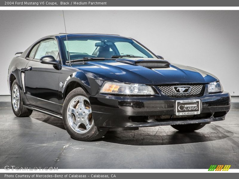 Black / Medium Parchment 2004 Ford Mustang V6 Coupe