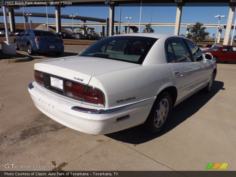 White / Shale 2002 Buick Park Avenue