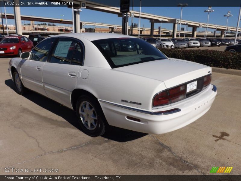 White / Shale 2002 Buick Park Avenue