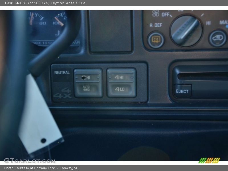 Olympic White / Blue 1998 GMC Yukon SLT 4x4