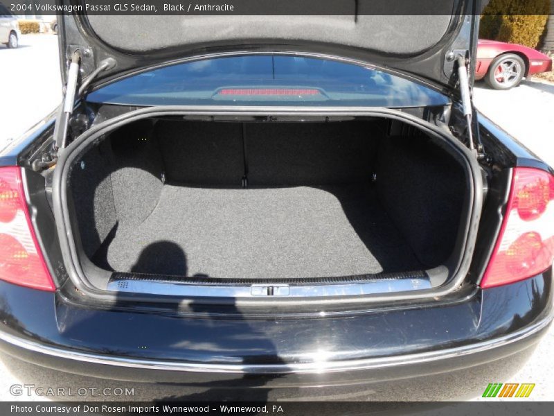 Black / Anthracite 2004 Volkswagen Passat GLS Sedan