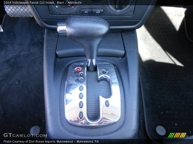 Black / Anthracite 2004 Volkswagen Passat GLS Sedan