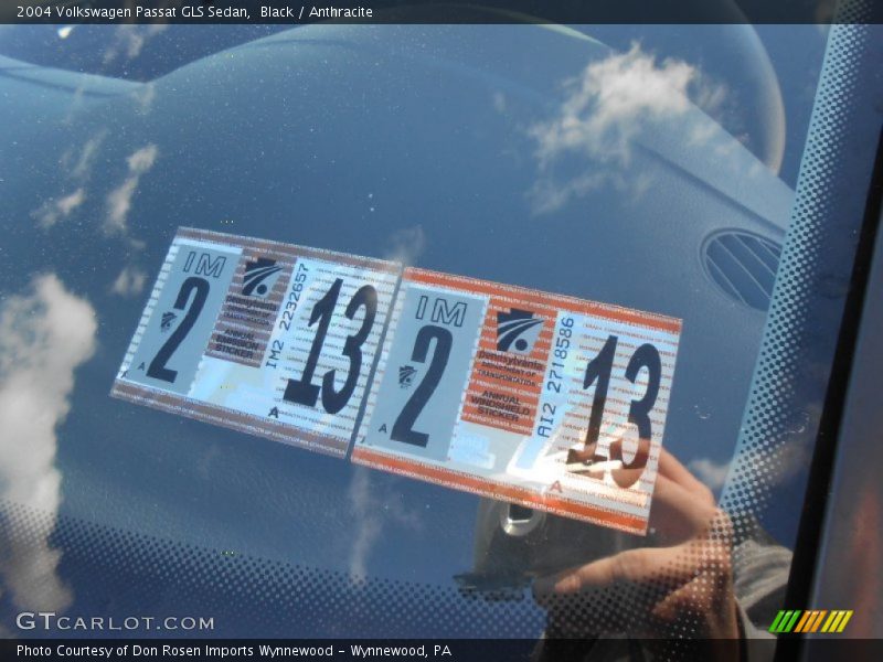 Black / Anthracite 2004 Volkswagen Passat GLS Sedan