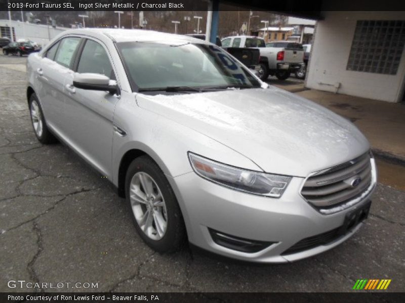 Ingot Silver Metallic / Charcoal Black 2013 Ford Taurus SEL