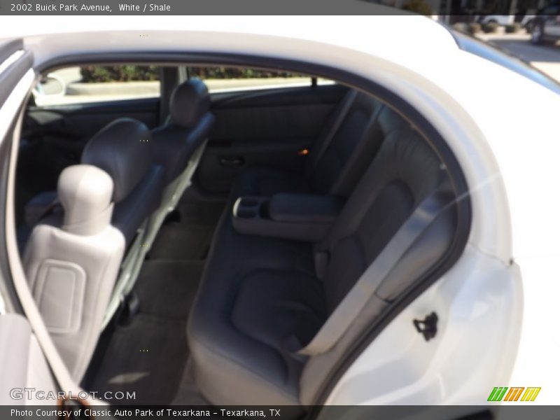 White / Shale 2002 Buick Park Avenue