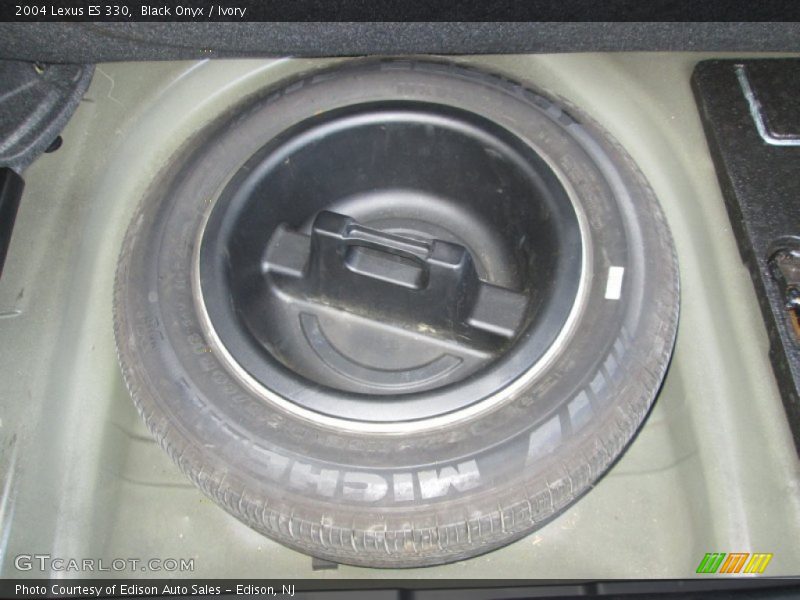 Black Onyx / Ivory 2004 Lexus ES 330